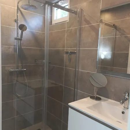 Ouddorps Holiday home